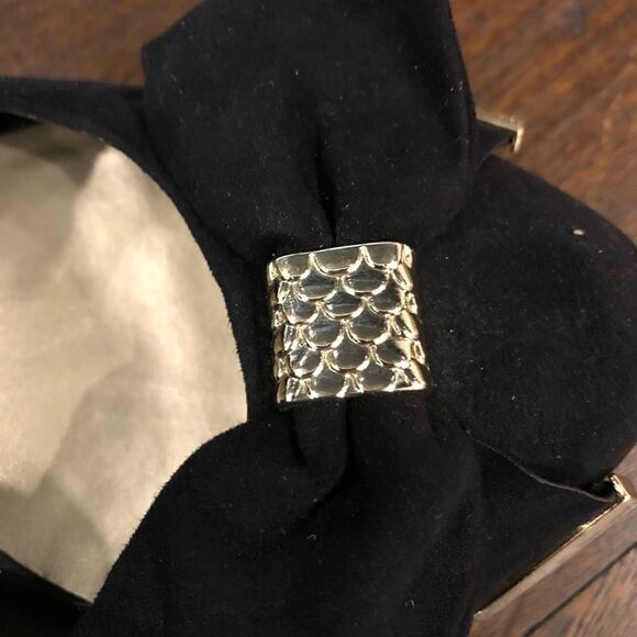 NWT versona black block heels with bows - Picture 3 of 5